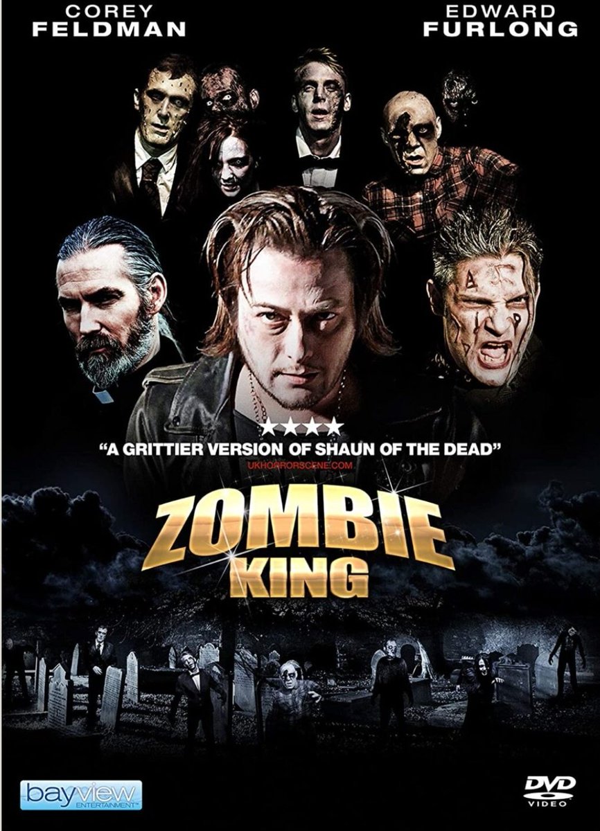 joncampling's tweet photo. Yo check me out on the cover of this US DVD release of #thezombieKing movie.
front and left with #CoreyFeldman and #EdFurlong
(Who I secretly fangirled for the entire shoot heehee)
X
https://t.co/V3Bvz77JSZ
All Enq. @AKAgentsLondon https://t.co/8J3lUtLV1I