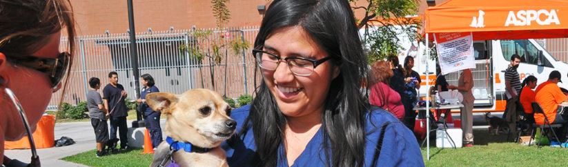 #PreventionofAnimalCrueltyMonth
The safest place for an animal is in his or her home.  Safety net programs provide alternatives to pet parents who may otherwise surrender their pets to animal shelters. Learn more:  aspca.org/animal-protect…