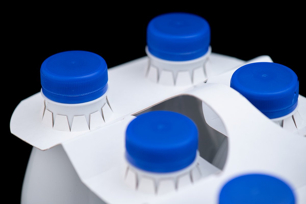 KronesAG's tweet photo. When it comes to saving materials, the focus is mostly on beverage containers. But if you look closely, you will also discover a lot of savings potential in secondary packaging. Our #LitePac Top consists of cardboard and is 100% recyclable. ♻️ #GermanBlingBling #Krones #KronesAG https://t.co/zXWhleilTA