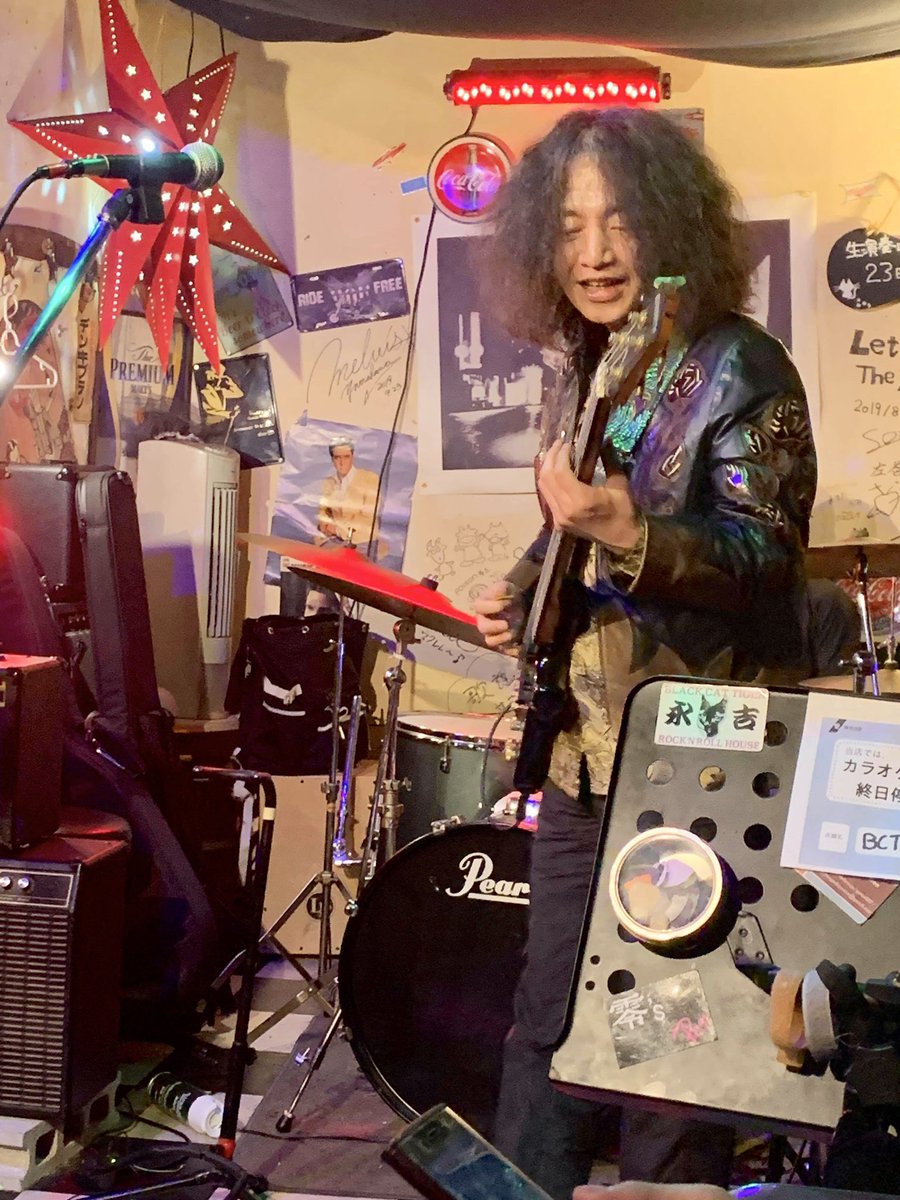 3piece_band's tweet photo. 2021.4.29
BCT永吉RRH @BCTeRRH に無観客配信出演させて頂きました。
配信をご覧のお客様、関係各位皆様、ありがとうございました。

#KRAZYDIAMONDS #BCT永吉RRH #ロカビリー #ロックンロール https://t.co/r8nafsfBhC