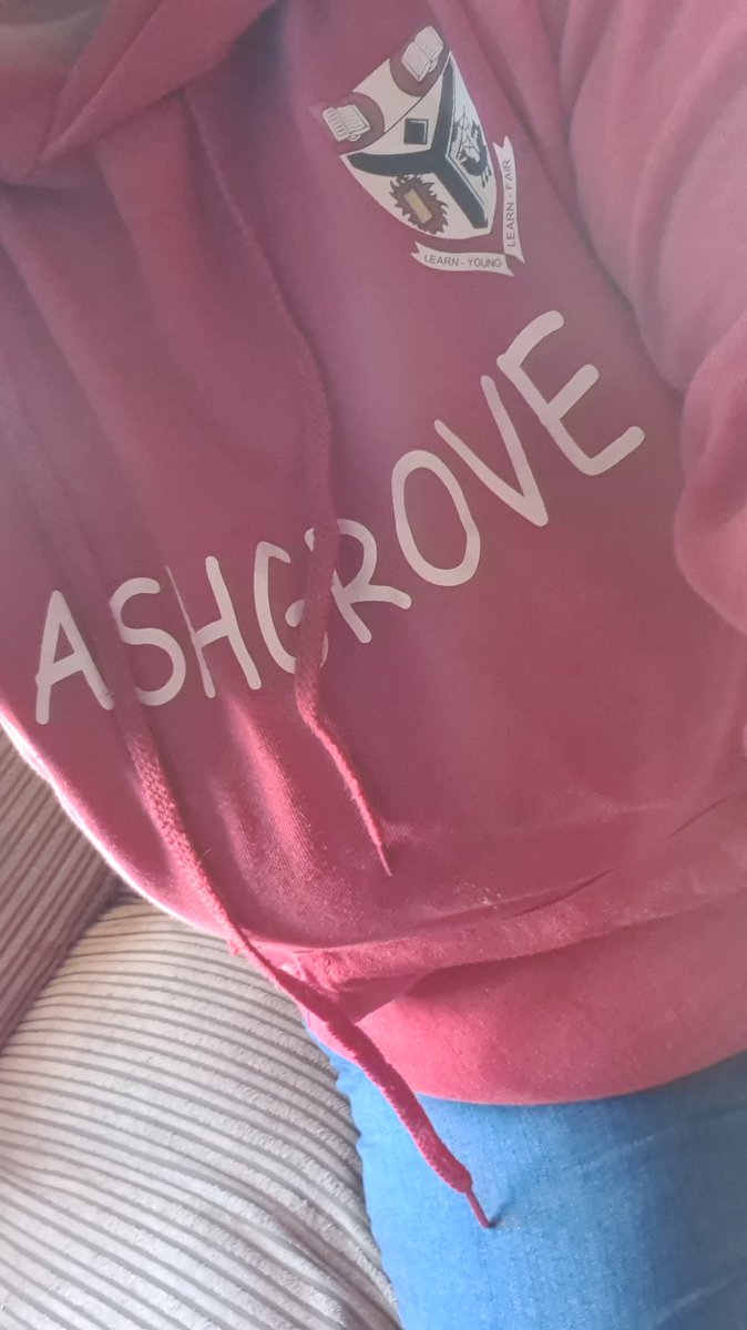On expressive arts challenge day @Auchenharvie I'm sporting my #teamashgrove hoodie. Go Ashgrove!!!