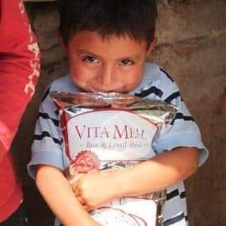 meduffield's tweet image. Last day of April!
We are 14 bags short of hitting our goal of getting 100 bags of VitaMeal donated in the month of April! 🙏🏻
A bag is really inexpensive and is tax deductible in most countries. 
1 bag provides 30 meals!
If you are willing to donate, comment below or inbox me.
