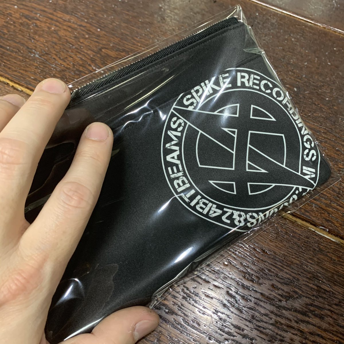 名古屋のMASKS店舗限定でGLAYのHISASHIさんによるSPIKE RECORDINGSの