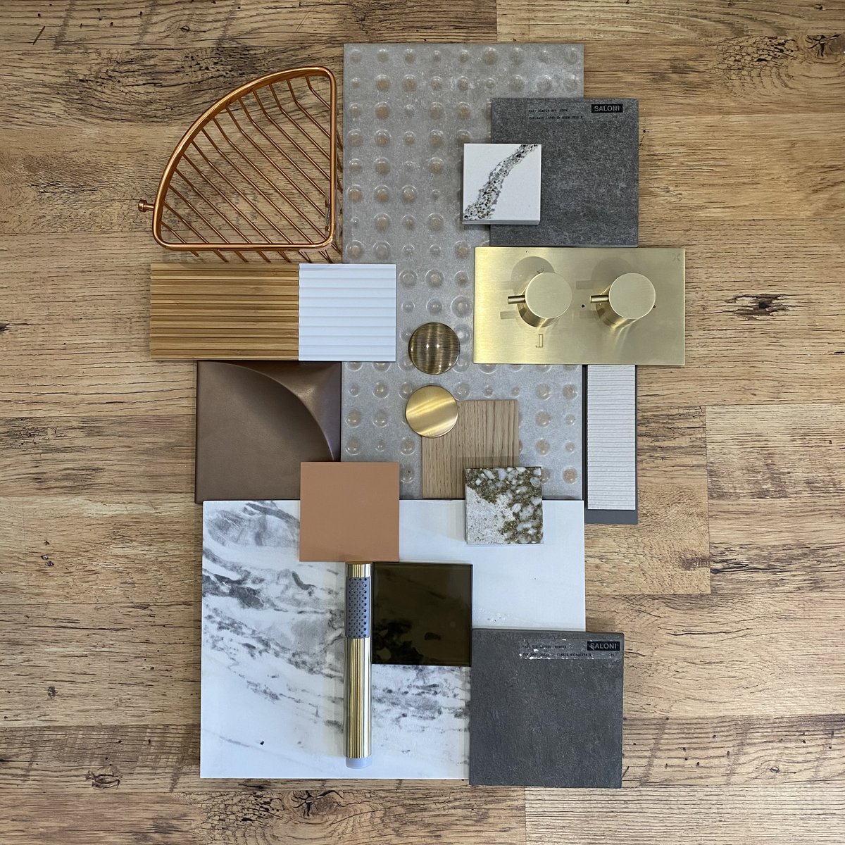 It’s Friday! Which means it’s #PalletOfTheWeek! Today we are featuring:

🛁 <a href="/FioraBath/">Fiora | Touch your bathroom</a> 
🛁 <a href="/Ceramica_Saloni/">Saloni</a> 
🛁 <a href="/Graff_Designs/">GRAFF</a> 

Fancy this style in your bathroom?

#FridayMotivation #FridayFeeling