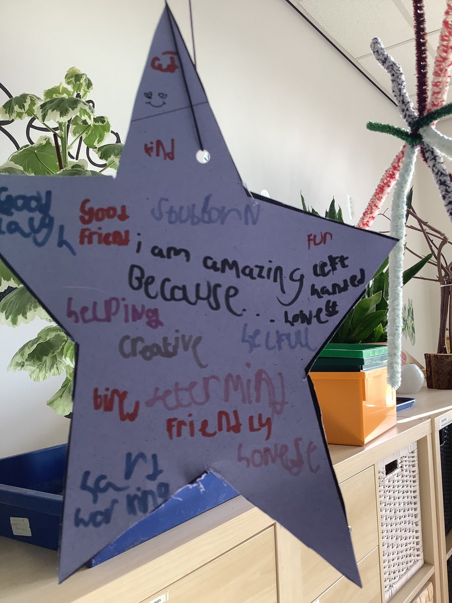 FHS_THEDEN's tweet photo. 🌟WE ARE ALL AMAZING IN DIFFERENT WAYS🌟

Pupils have been working on developing positive attitudes in The Den recently ✅✨

Here are some of our pupil’s excellent work🤩.......

 @FHSHWB @FHSpupilsupport https://t.co/5iTqtXuP8n