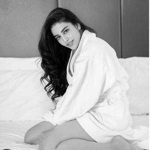 E0Nc-NDWQAIHsTb?format=png&name=small