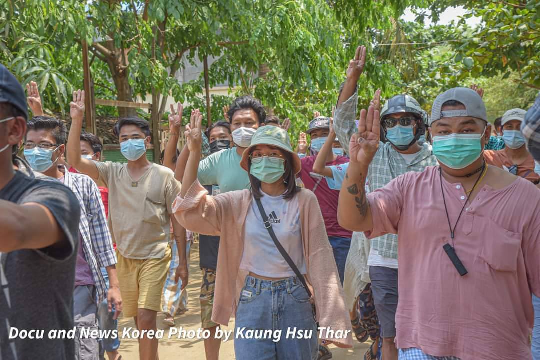 2021Revtweets's tweet photo. Monywa’s General Strike is still going strong against military regime despite inhumane suppressions by Junta. Revolution must succeed and Military Coup must fail.
#Apr30Coup
#InternetShutdown
#WhatsHappeningInMyanmar https://t.co/9LqD689Sif