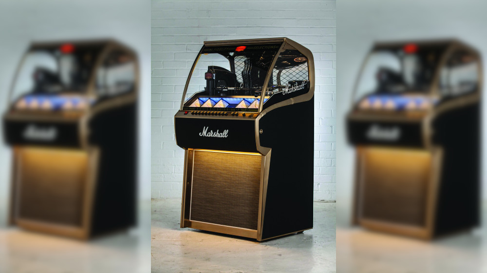 Sound Leisure has unveiled the latest addition in its collaboration with heritage amplifier manufacturer Marshall, a new Long Player 33rpm vinyl playing cabinet featuring iconic design elements associated with the brand.

The

coinslot.co.uk/2021/04/30/sou…