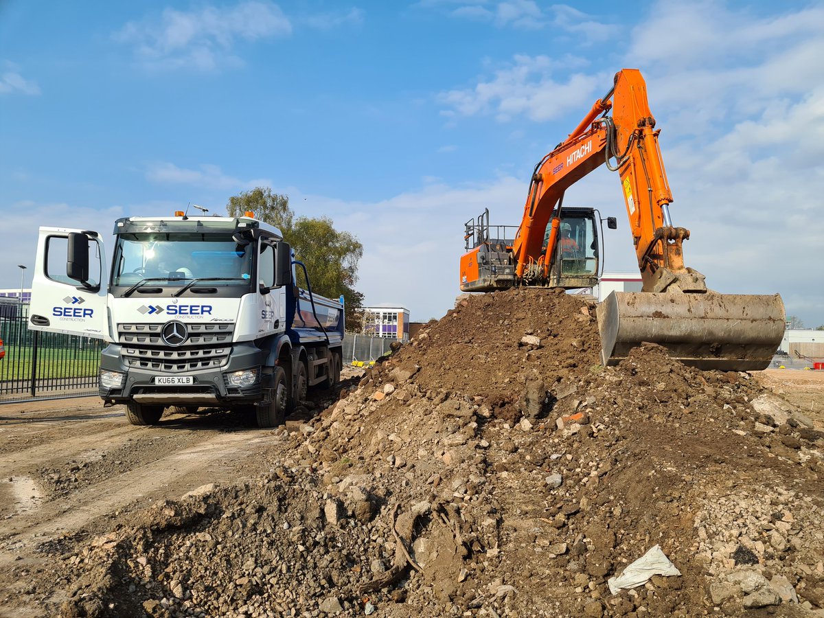 SeerConstructi1's tweet image. Just day for a muck shift 🌞
#bamconstructuk