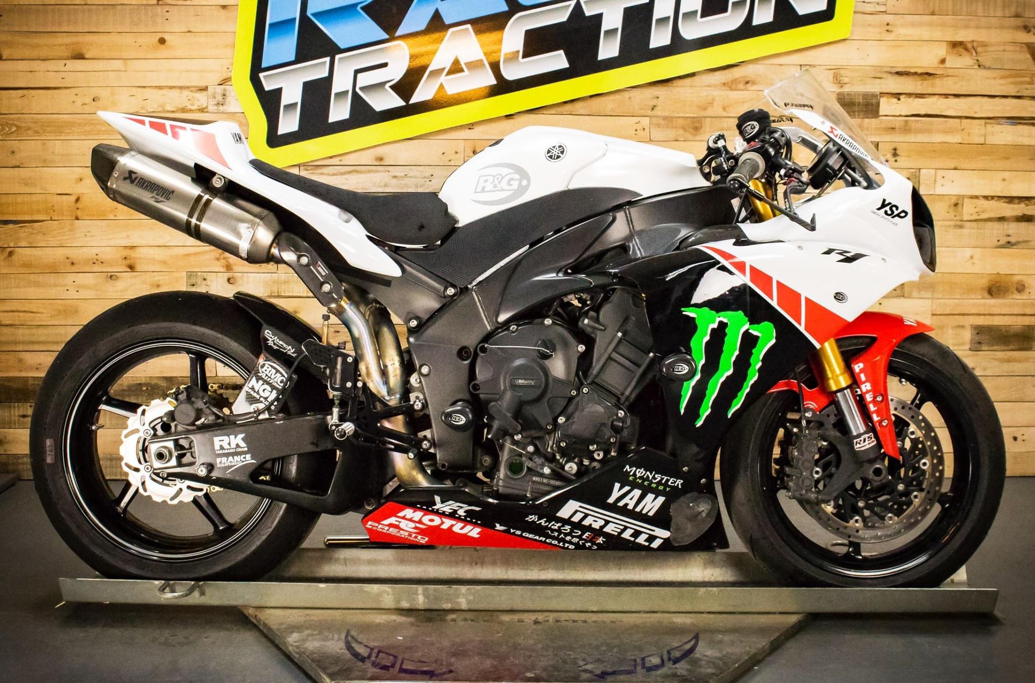 Racebuykz X Yamaha R1 2010 See Here https t