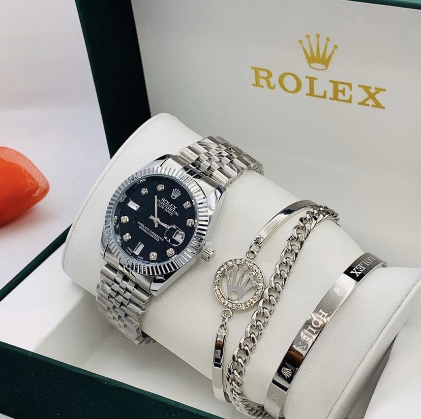 Kc_Modella's tweet image. I can’t help falling in love with you 🥰
Wrist watches N12000
Bracelet N3000 each 
Stacked wrist or nothing ⌚️🙌🏼