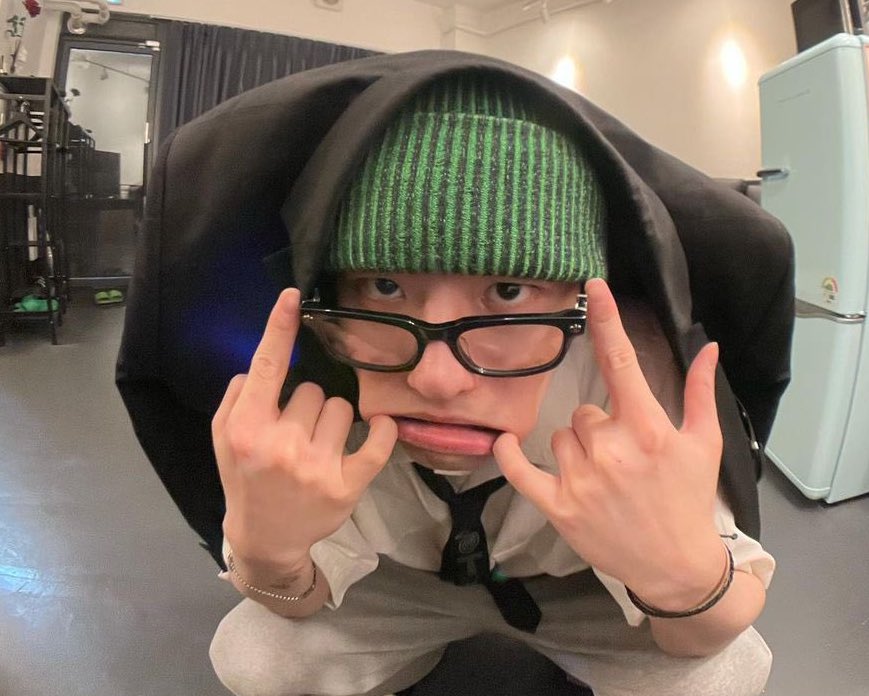 승려.. tweet media
