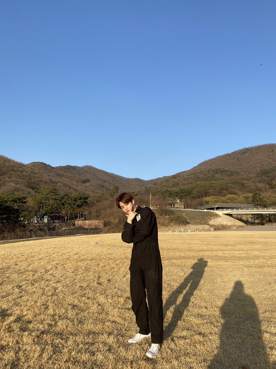 เหล่ท่อ สาวกรี๊ด เพราะหล่อหรอ เปล่า เพราะเหยียบเท้า ❤️‍🔥