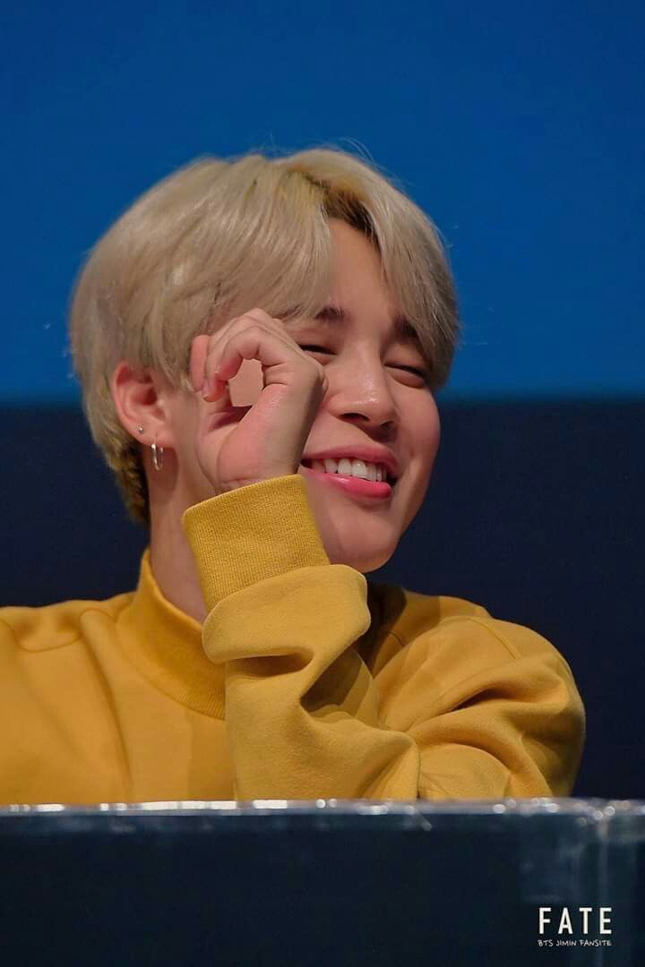 His little smiles I can't  @BTS_twt  #BTS    #BTS_Butter    #BTSARMY  