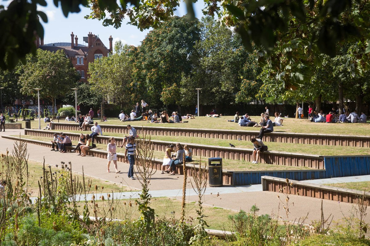In honour of #NationalGardeningWeek we've put together a selection of our greening initiatives, projects and activities for you to read about and get involved with, from our summer Sunflower Challenge, to Plant Club and Urban Gardening 🪴🌻 Find out more: betterbankside.co.uk/news/national-…