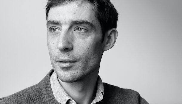 Bibleurbaine's tweet photo. [Dans la peau de…] Jean-Philippe Gagnon, créateur inspiré par le souffle poétique des mots: l'auteur lève le voile sur «#Philtre», son recueil de poésie publié aux Éditions du Noroît | https://t.co/etGbTTY7GV #poesie #livre #lecture https://t.co/KOxFxgr5B7