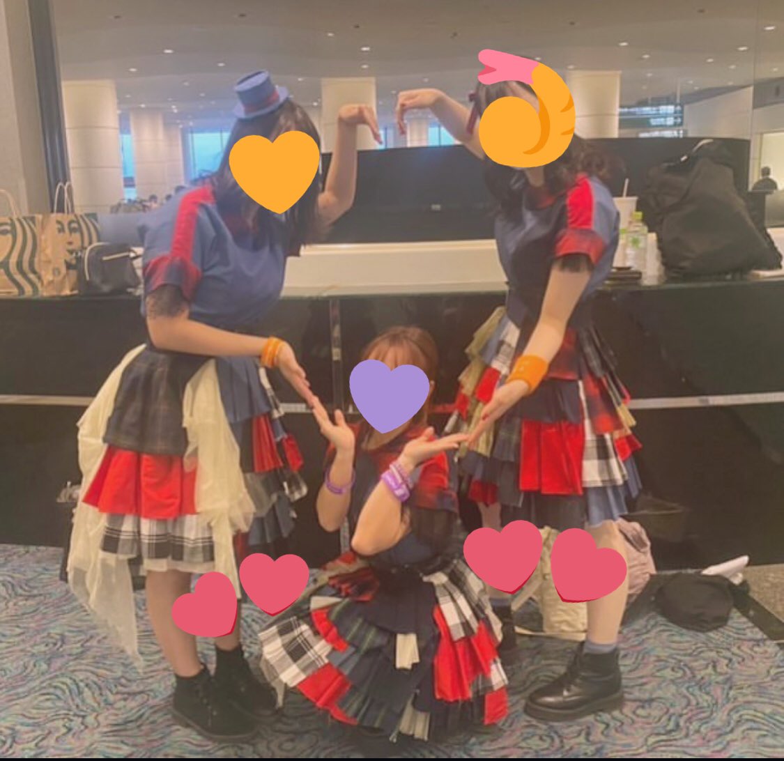 mii017__0722's tweet photo. 2sで着るはずだった大好きな大学芸会衣装着れた😭🧡🧡 https://t.co/LwsZjLsmMc