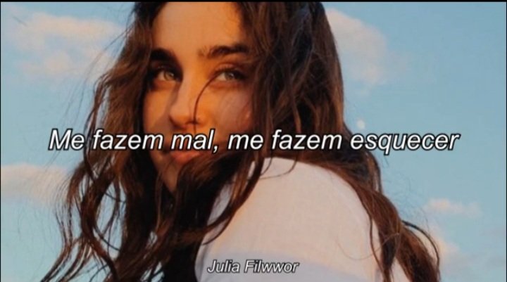 julsil18's tweet photo. @QGdaJuliette OUÇAM A NOVA MÚSICA DA LAUREN ENQUANTO VOTEM 🦋 TEMPORARY

 🦋 https://t.co/ZdqOqgEUqg https://t.co/tQczKhsUeW