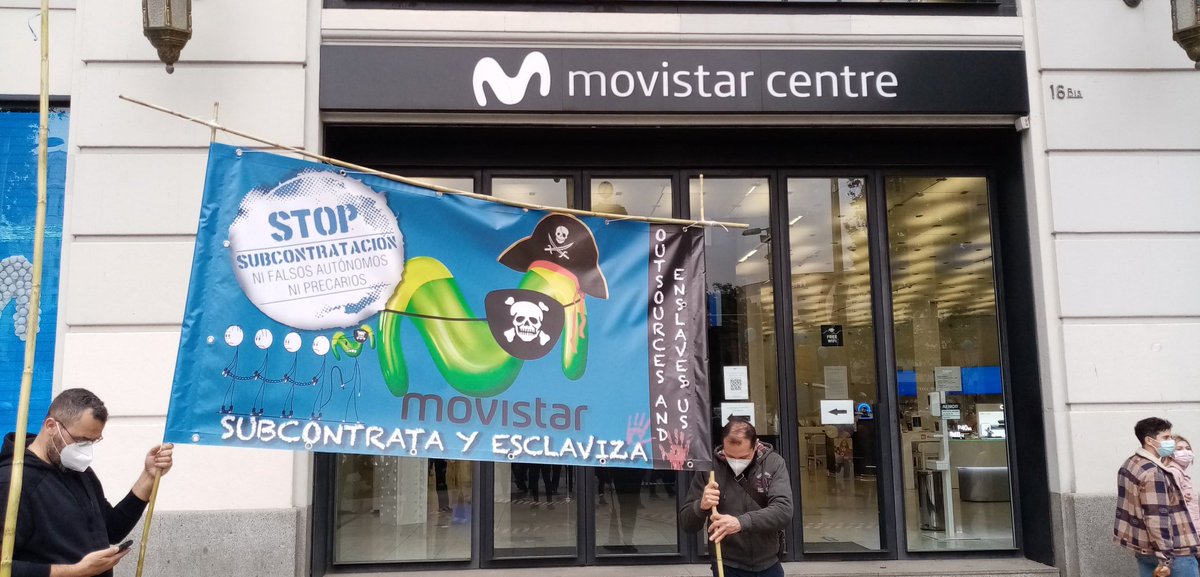 XaviPalli's tweet photo. Amb la vaga dels treballadors i treballadores de Contronic empresa subcontractada de Movistar.
Contra les sancions, els acomiadaments i els falsos autònoms.
#stopprecarietat
#stopsubcontractacio https://t.co/bODhxUe7cQ