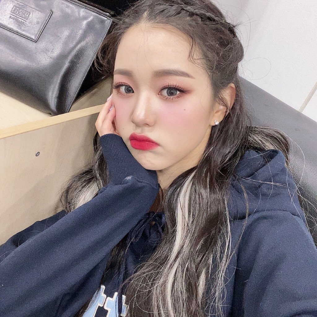 asas8200's tweet photo. 원영이가 준 마지막 선물인걸까 
공캎 프로필 사진 바꿔놨었네... 😥 https://t.co/GKlc89DZyP