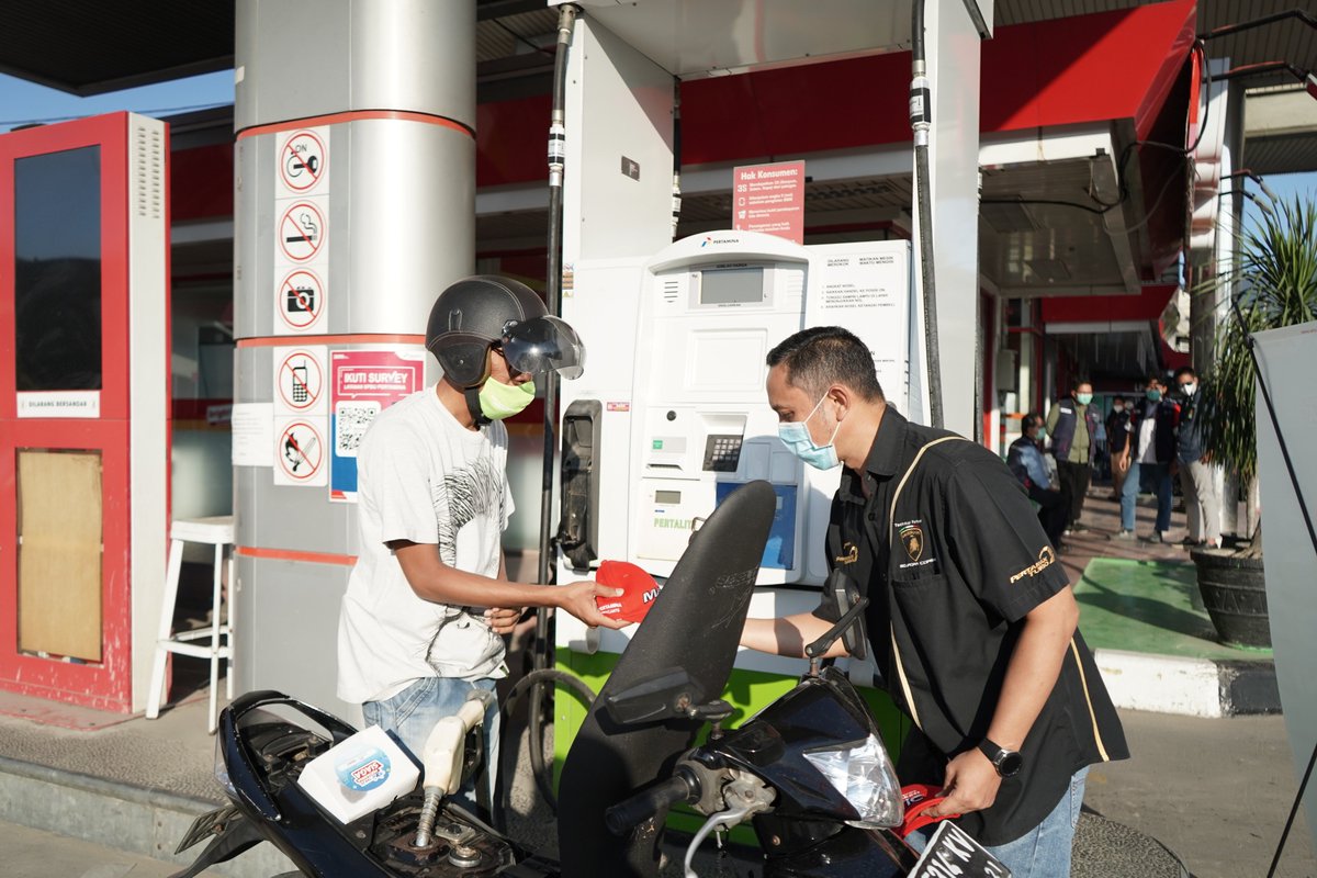 Selain berbagi, harapannya Pertamina dapat secara langsung menyapa masyarakat yang loyal kepada produk pertamina sehingga dapat memupuk kecintaan yang lebih lagi