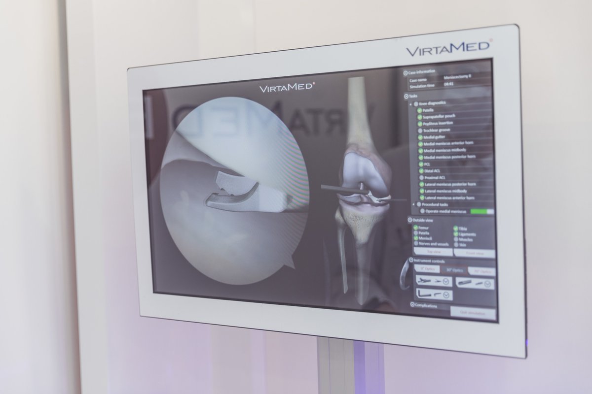 VirtaMed's tweet image. “Fantastic!”
...is how a resident at BG Klinikum Duisburg described the ArthroS™. Coincidentally, this is the word we use for our orthopedic simulator family, too. virtamed.com/.../medical-tr…  #medicalsimulation #simulatortraining #arthroscopy #VirtaMedEd #VirtaMedOnTour