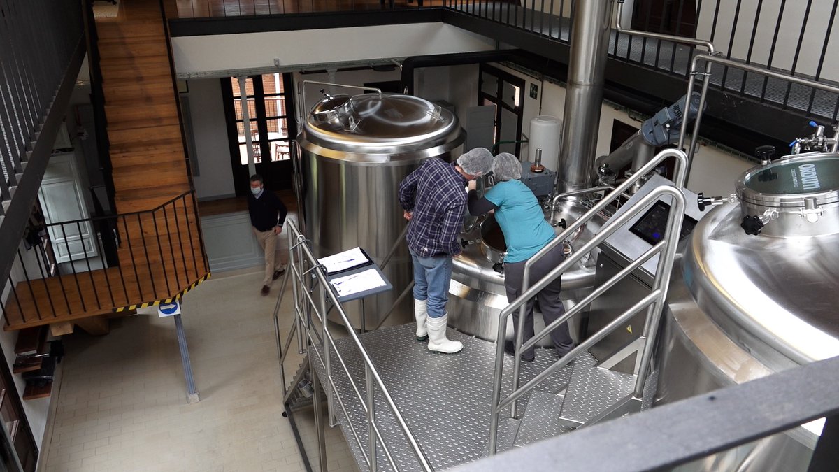 Esta semana tuvimos el placer de grabar y conocer el proceso de elaboración de <a href="/cervezaOrdum/">ORDUM</a>  🍺
Ha sido una gozada volver a Borines y disfrutar de la jornada de trabajo en tan buena compañía, y por supuesto de una excelente #cerveza👌🏻😉

#vídeomarketing #comunicación 🎥