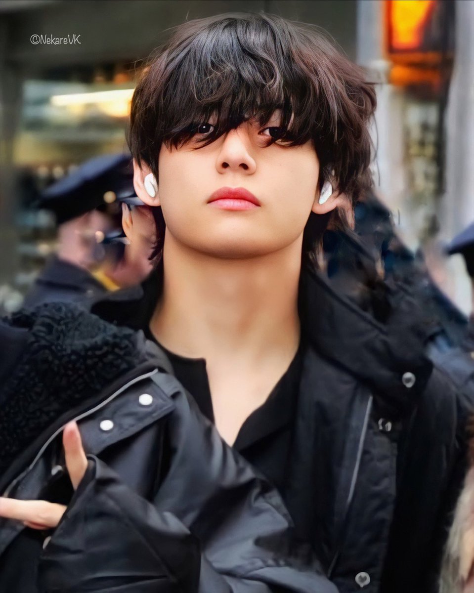 Black perm Kim Taehyung HD pics - A thread  @BTS_twt