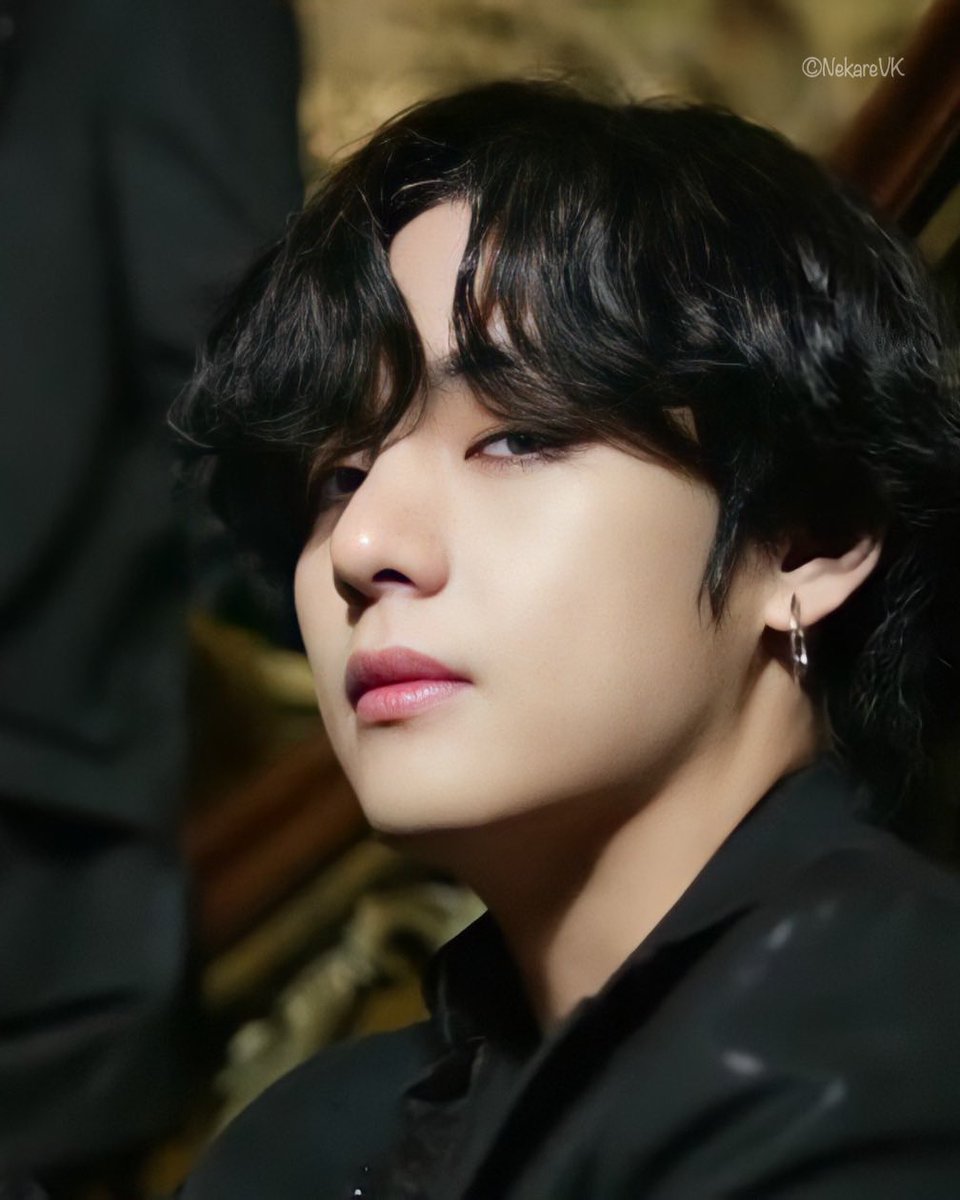 BTS V (HD) - BLACK SWAN