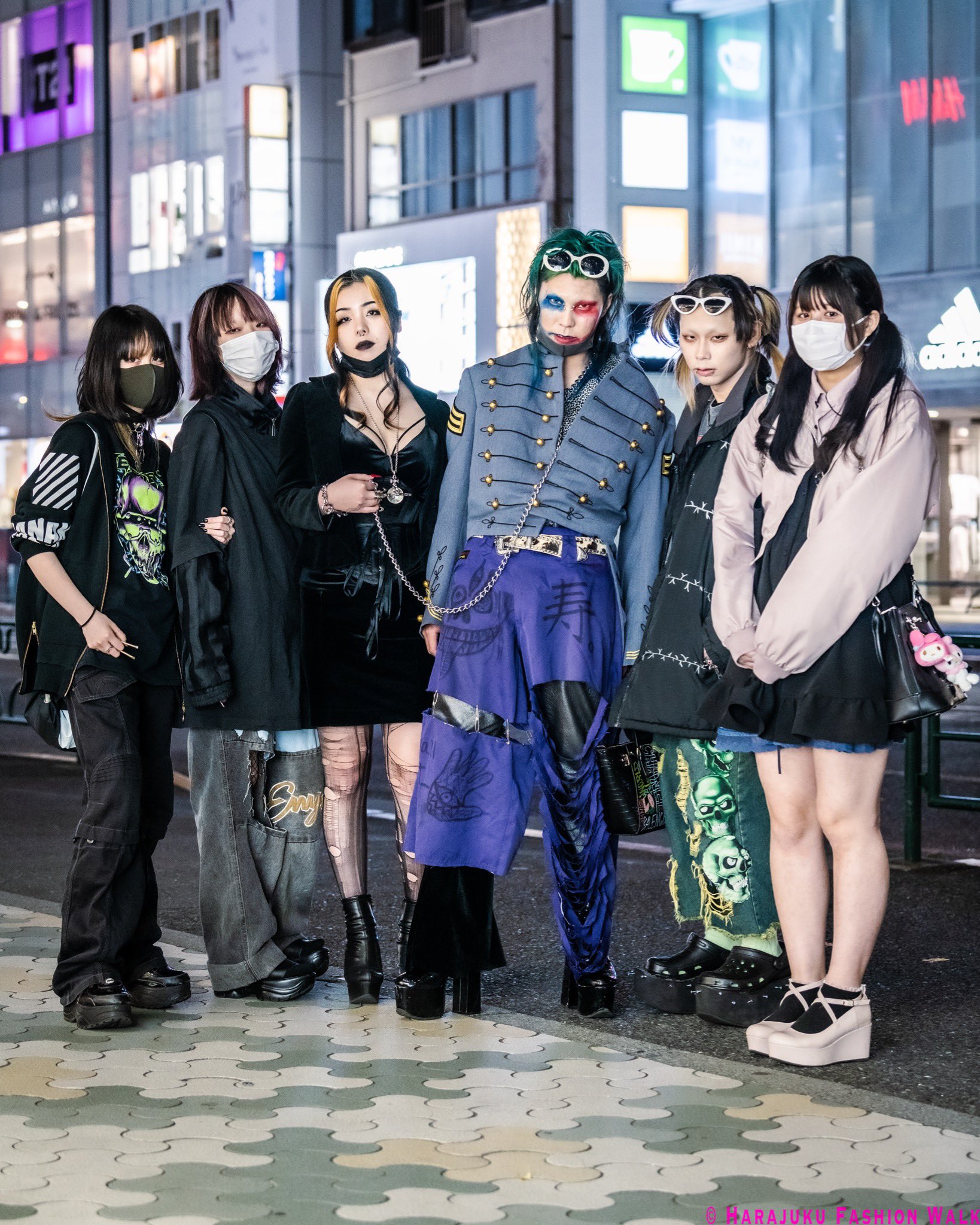 原宿ファッションウォーク Harajuku Fashion Walk Street Snap In Harajuku Tokyo Crazy Fashion People On The Street Harajuku Last Weekend They Have Alternative Styles Mixed With Factor From Many