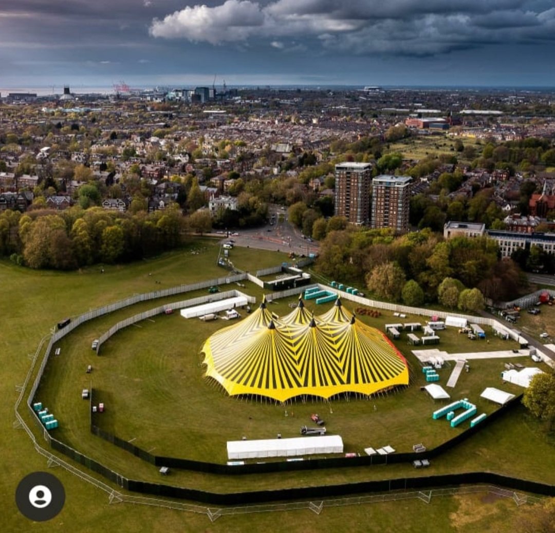 The tent is up ready for <a href="/BlossomsBand/">BLOSSOMS</a> <a href="/TheLathums/">THE LATHUMS</a>  <a href="/thisiszuzu/">Zuzu</a> at Sefton Park.excited beyond belief for a bit of normality,hurry up Sunday.😍🥳💃🎪