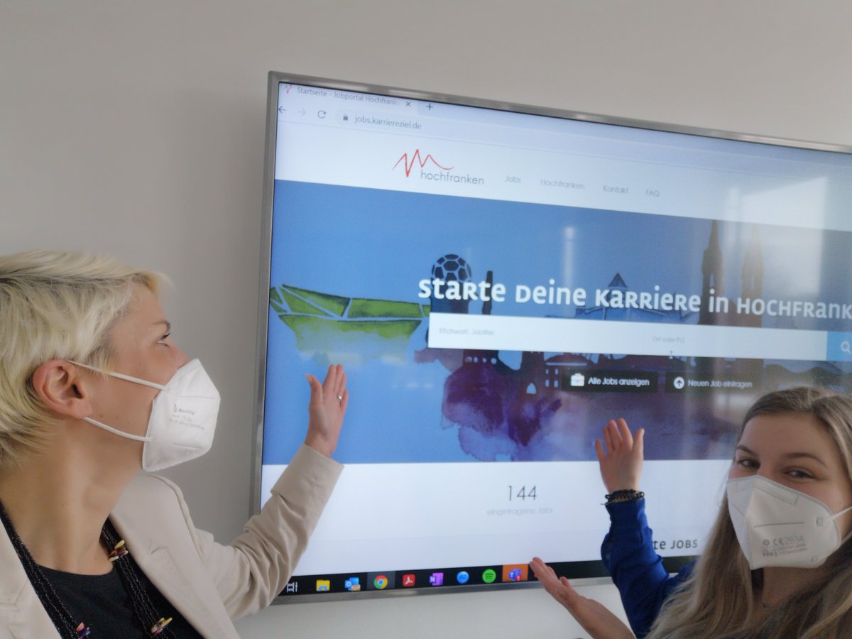 procompgmbh's tweet photo. Kürzlich hat das Jobportal der Wirtschaftsregion Hochfranken @Kuratorium  die 100er Marke geknackt. 🥳 Über 100 registrierte Firmen die Ihre offenen Jobs auf einer Plattform sammeln und durch unser CMS CONTAILOR ganz einfach selbst online stellen und verwalten. https://t.co/SO1HcuJkIL