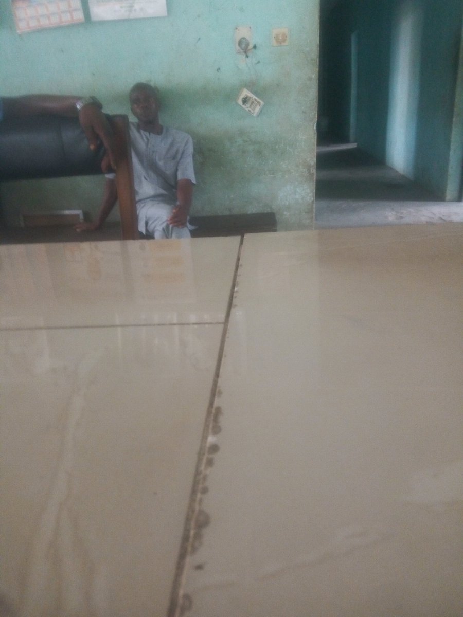 However,  @HinyHumoren 's sister went ahead with  @PoliceNG personnel to the location and pickup the suspect's father.He is currently at the police station.But the case might likely be transferred to the state police H/QThe CP is interested. His father.