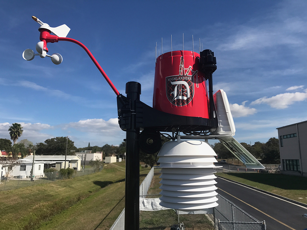 weatherstemFSWN's tweet photo. Today's @WeatherSTEM Portrait of the Day is Dunedin Highland Middle School (@RClubDHMSWxSTEM) in Pinellas County https://t.co/WFec0ojNeU https://t.co/DPepaNoqJP