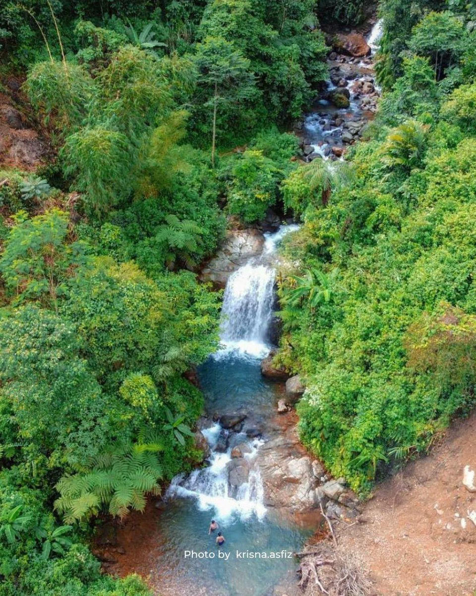 Curug Hordeng ini berlokasi di Kampung Cibeureum, Sentul, Bogor. Medan atau akses jalur menuju ke Curug Hordeng cukup menantang. Tapi pemandangan yang disuguhkan bikin adem mata juga hati.

Liburan ke Curug Hordeng yuk, #Bogorian! 

#infobogor #wisataalambogor #welovebogor