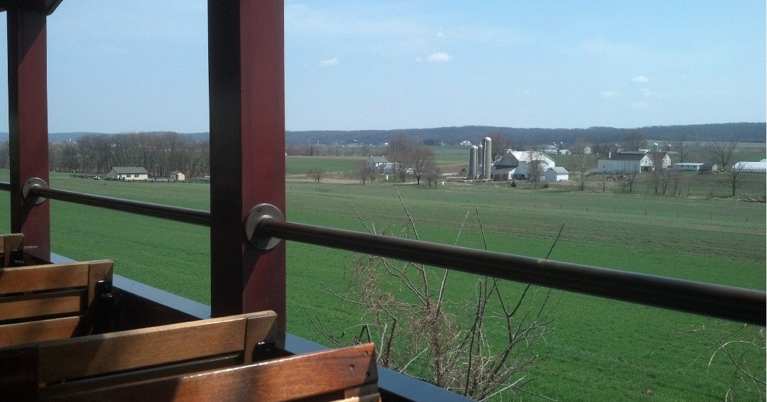 It is going to be a beautiful weekend in Lancaster County! Why not ride aboard Open Air on the Strasburg Rail Road for an unobstructed view of the beautiful countryside!

Reservations and makes are required
ow.ly/cxCF50EzQz3

#OpenAir #StrasburgRailRoad #StrasburgPA