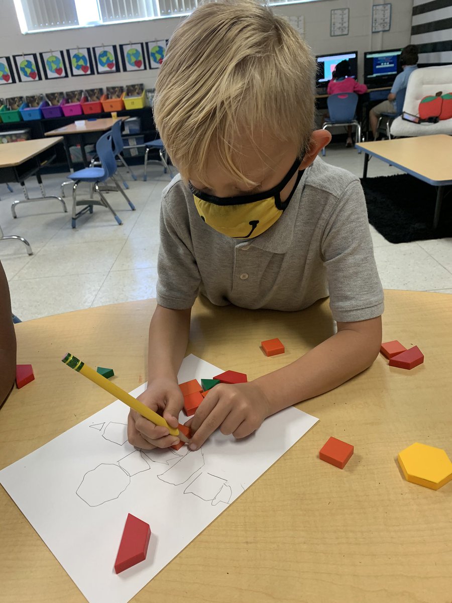 Using 2D shapes to make some pictures! <a href="/sdedragons/">South Daytona Elem</a> flowers, monsters, rocket ships &amp; more!