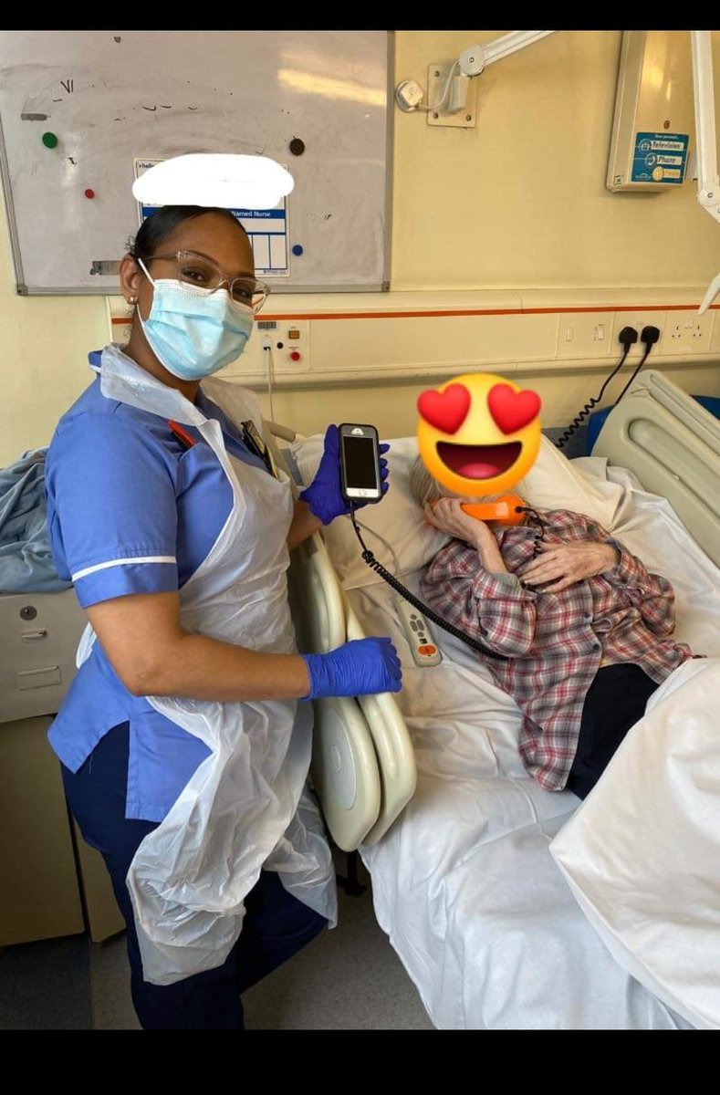 #teamtrauma at it again. One of our trainee nurse associates spotted this phone adaptor to help our patients communicate better with friends and family while in hospital and it's been a huge hit! #communication #traumaandorthopaedics #improvingpatientcare