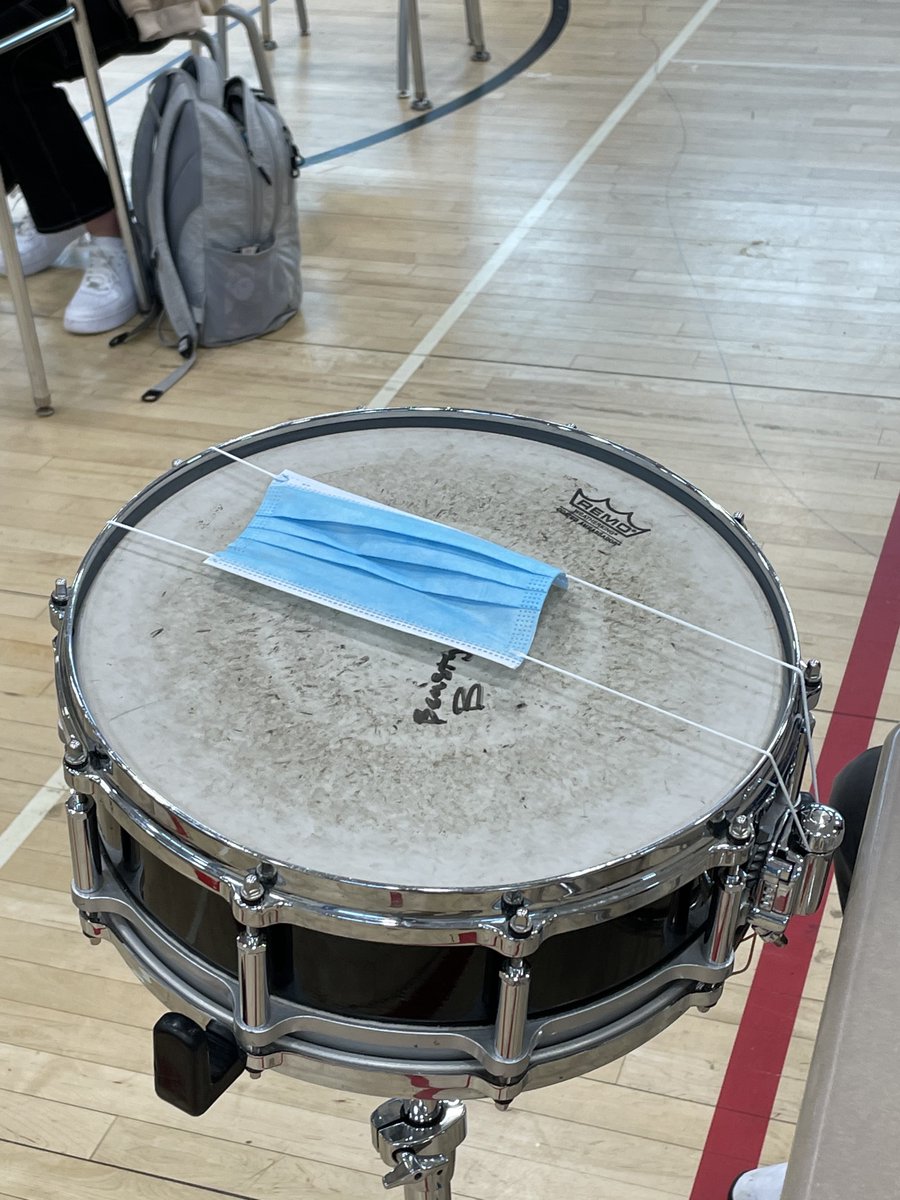 jlin_principal's tweet image. Practicing instrument-playing safely.  We are impressed with all the students' flexibility, patience, dedication, and craftiness.  #mccallchat
