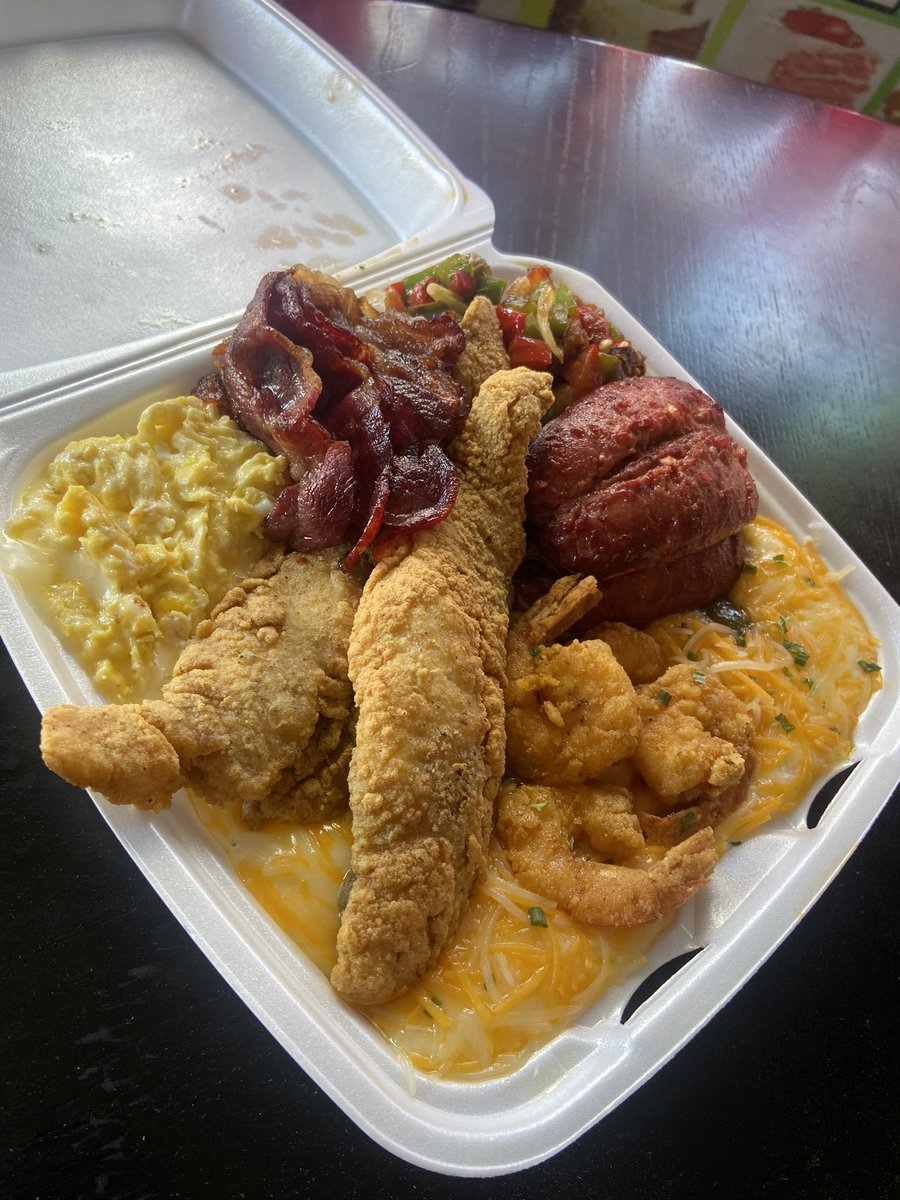 SwadeKartel's tweet photo. Best breakfast in Philadelphia 🤌🏾 https://t.co/upcs2CtRjK