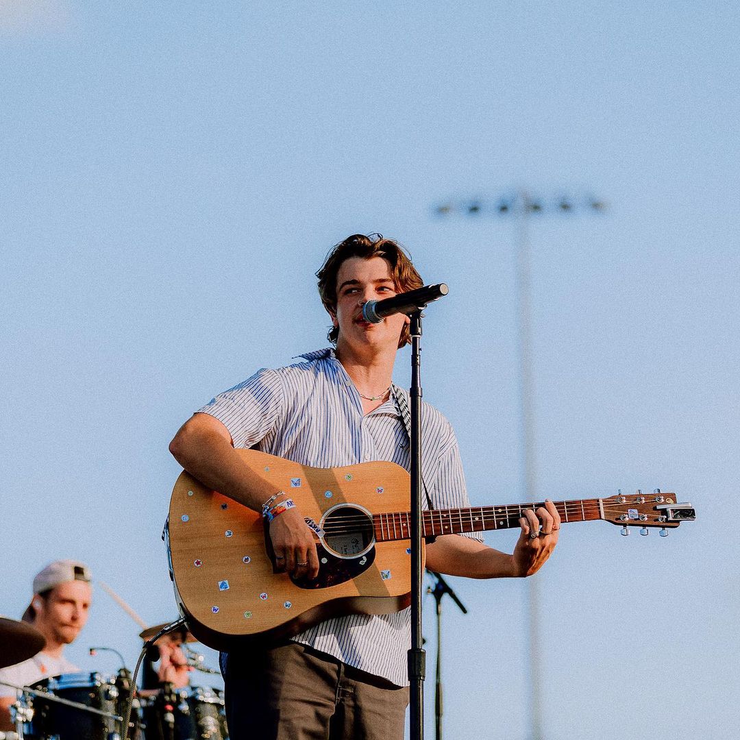 📸 | Thomas photographed by Ruby Boland at the #YoursAndOwls Festival in Wollongong, Australia on 18/04!