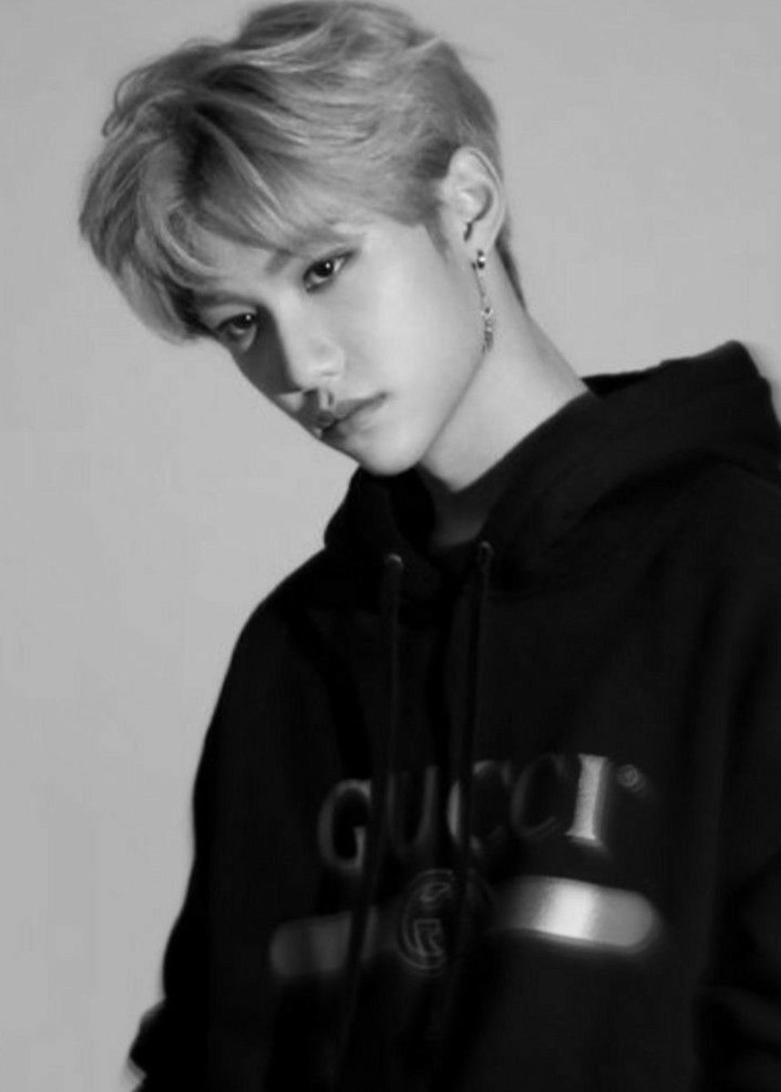 VLIXBLOG's tweet image. hi ^_^ this is a new account dedicated to #STRAYKIDS #FELIX and #BTS #V !! there will be daily photos, videos and edits of them. rt to spread the word please 🥺