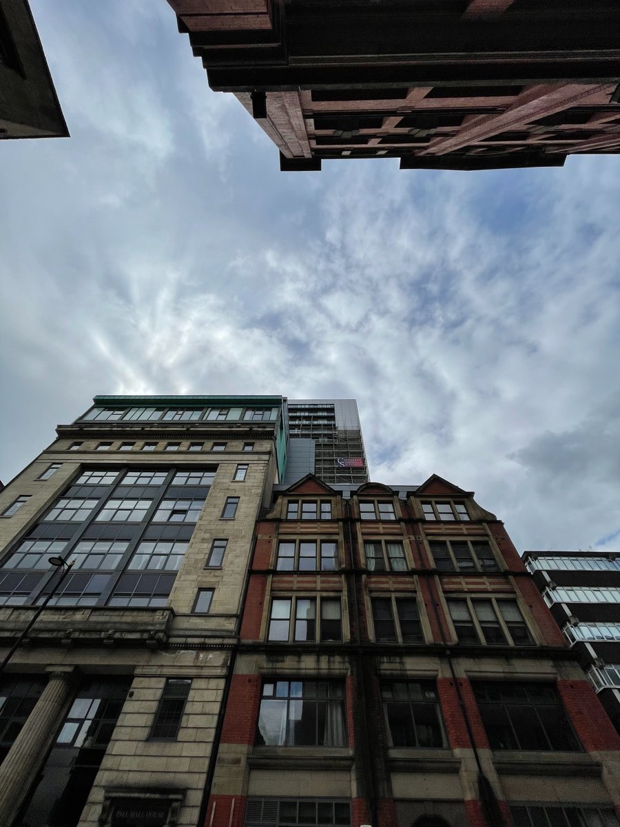 connolly_scaff's tweet image. Our team are continuing their impressive works on The Lighthouse located in Manchester&apos;s Northern Quarter this Friday afternoon

We are providing safe access to facilitate the cladding refurbishment on both the apartahotel and apartments

#cladding #acmcladding #scaffolding