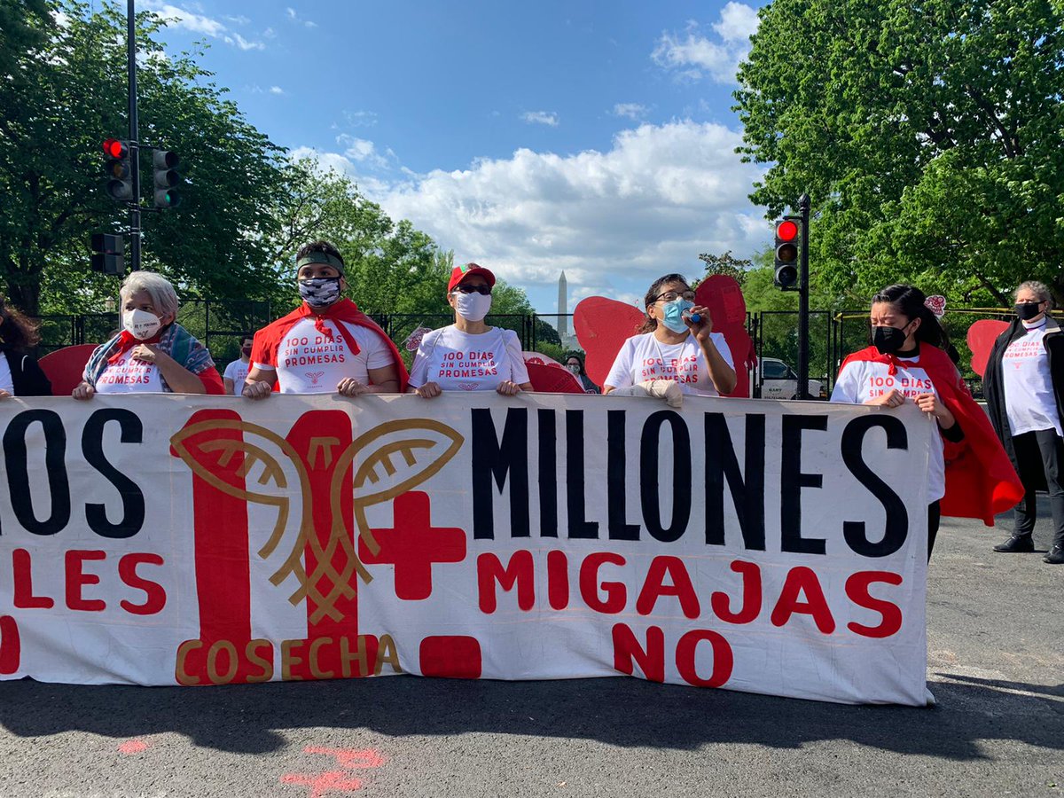 HAPPENING NOW: A group of over 40 immigrants and allies are risking arrest and shutting down traffic outside White House. On the 100th day of the Biden administration, undocumented immigrants are risking their own deportation to demand PAPERS, NOT CRUMBS!