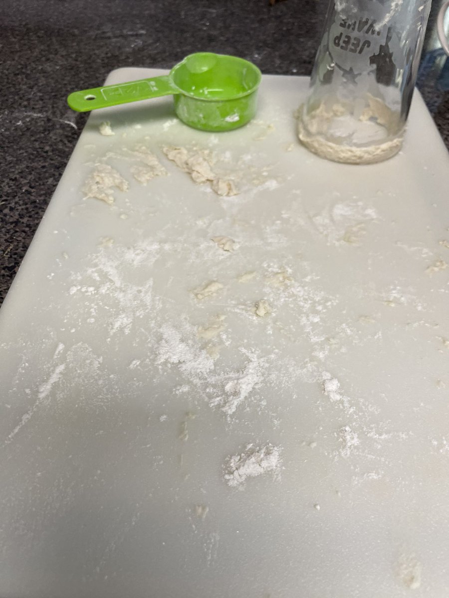 amymdodson's tweet image. When you’re over here trying to be mother of the year and realize you just used all the flour. #nochocolategravy