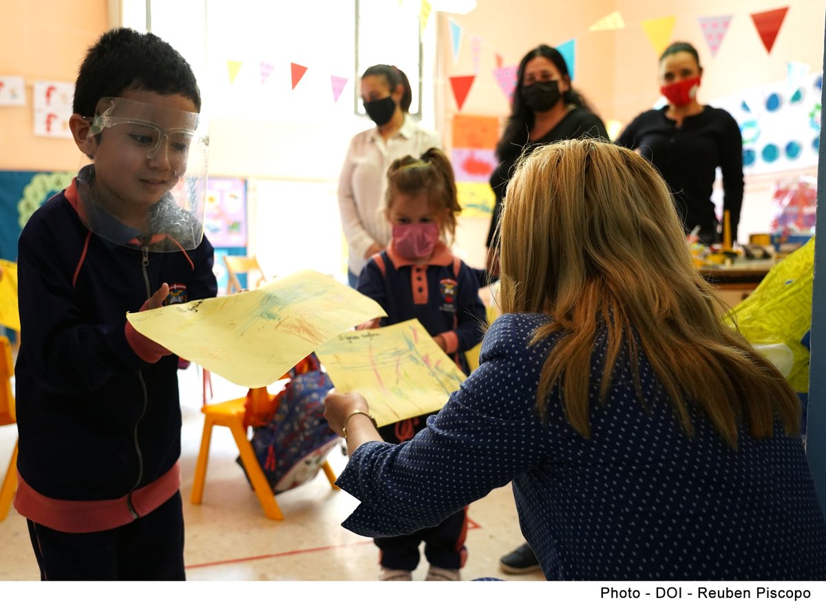 Edukazzjoni (@edukazzjoni) on Twitter photo Improving the environment for our educators: An investment of around €125,000 on maintenance and upgrading during the closure of schools over Easter period. Education Minister <a href="/justynecaruana/">Justyne Caruana</a> visits San Gorg Preca Hamrun Primary in School Street. Improving the environment for our educators: An investment of around €125,000 on maintenance and upgrading during the closure of schools over Easter period. Education Minister <a href="/justynecaruana/">Justyne Caruana</a> visits San Gorg Preca Hamrun Primary in School Street.