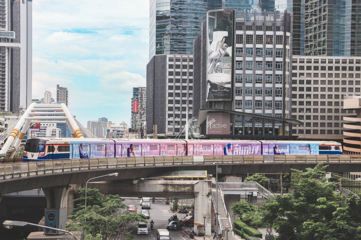 ทวีตนี้พูดถึงแทยง หัวหน้าวงและ center คนเก่งจาก NCT เจ้าของใบหน้าบนขบวนบีทีเอสในตำนานเมื่อปีที่แล้วค่ะ 🗯💖

แทยงเป็นเมนแรป/เต้นที่ร้องเพลงเพราะมาก ๆ ใครอยากลองฟังเสียง เสิร์ช Long flight✈️ ได้ในทุกสตรีมมิ่งเลยนะคะ แล้วก็มีเพลงเพราะ ๆ ใน soundcloud ด้วย✊🏻 m.soundcloud.com/taeoxo