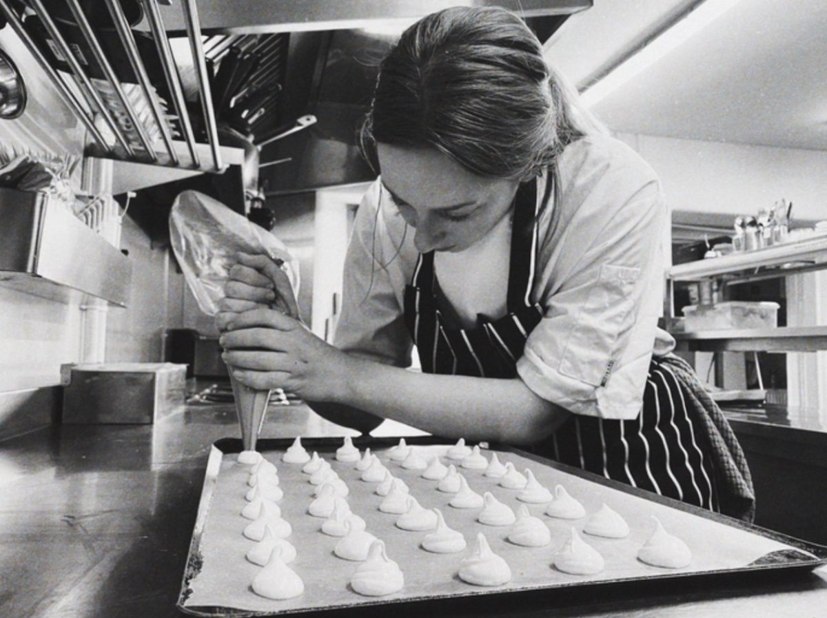 👩‍🍳 We're looking for an experienced Chef to join the team! 🧑‍🍳 It is with great sadness that due to unforeseen circumstances with health, our lovely Chef Charlee will be leaving us next month - Get in touch to find out more #Chef #Jobs #Somerset #Exmoor crosslanehouse.com/chef