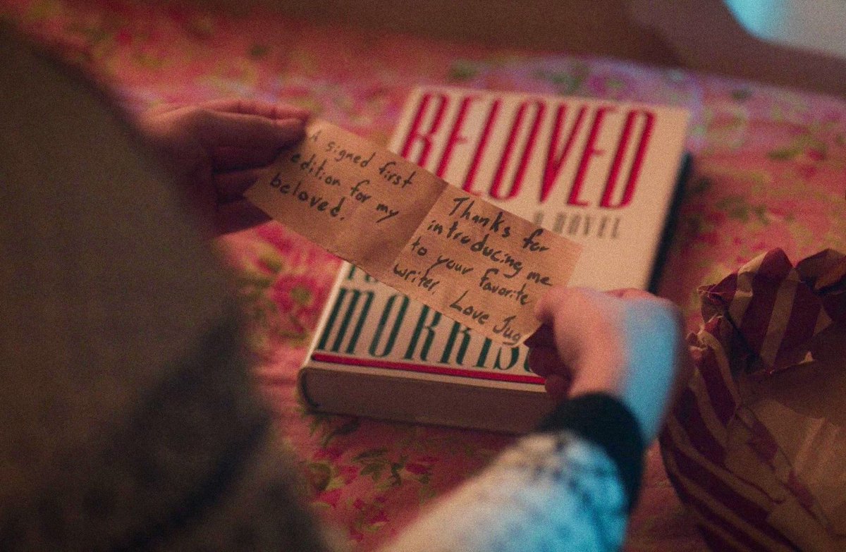 bugheadfiles's tweet image. a signed first edition for my beloved. thanks for introducing me to your favorite writer. love jug. #riverdale