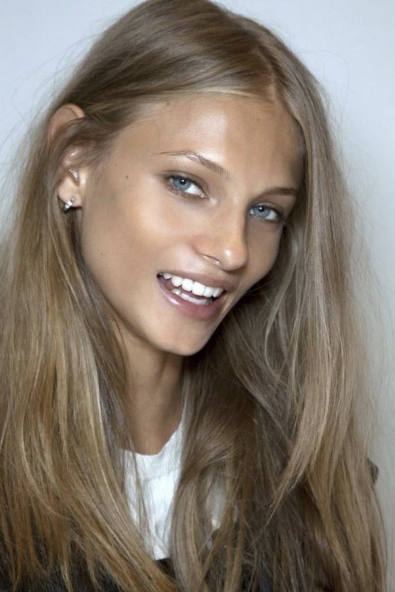 Светло русый цвет. Пепельно русый. Руссо карамельно пепельный. Dark ash blonde цвет волос. Русый цв.